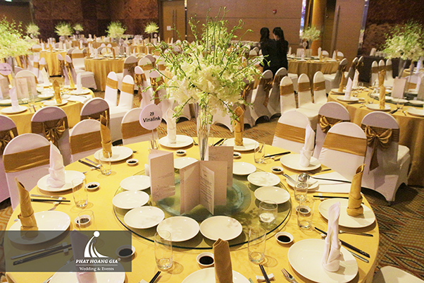 cung cấp âm thanh ánh sáng tiệc cưới