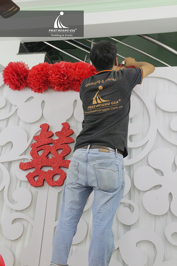 trang trí gia tiên tone đỏ