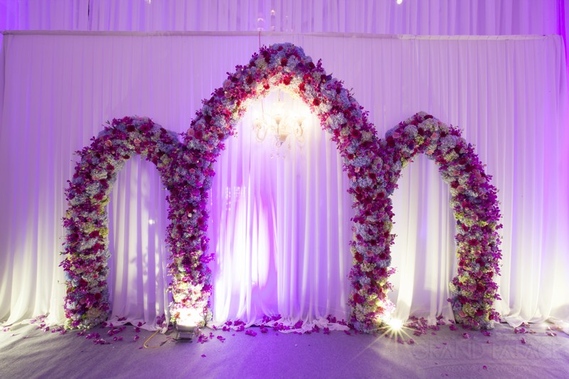 đám cưới màu tím