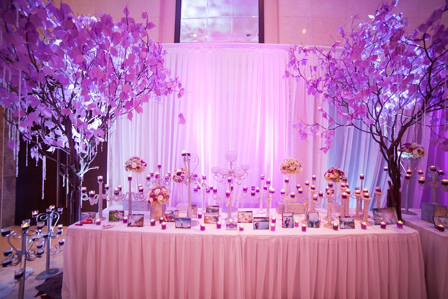 đám cưới màu tím