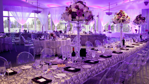 đám cưới màu tím