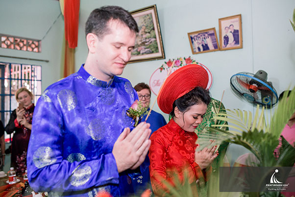 Có nên kết hôn vào năm tuổi hay không?