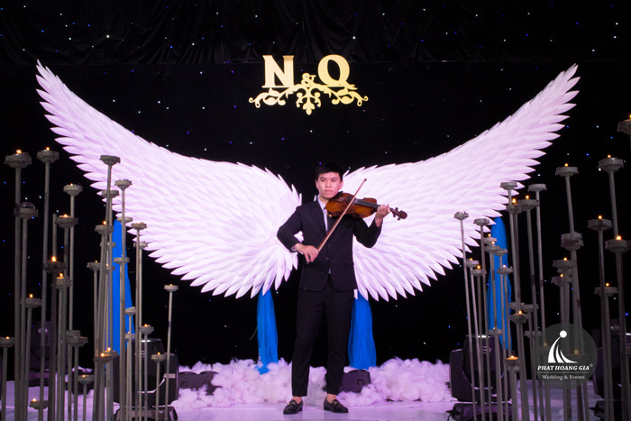 Vi ô lông rước lễ