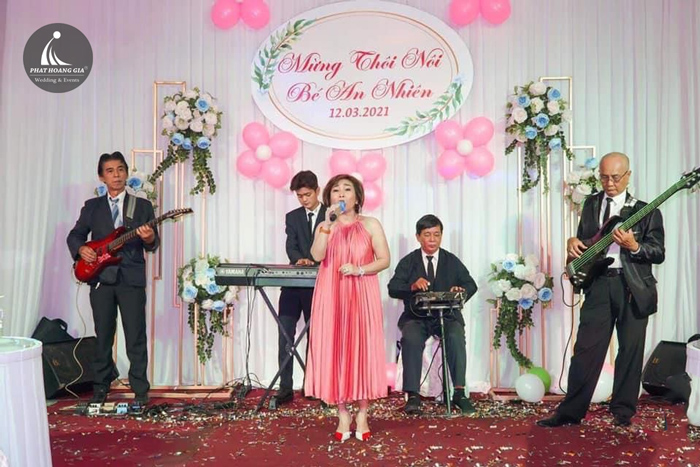 Ban nhạc điện tử là thế mạnh của Phát Hoàng Gia