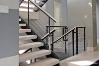 Những lý do mà gia chủ nên chọn mẫu cầu thang sắt tay vịn gỗ