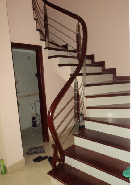 Cầu thang inox CTI04