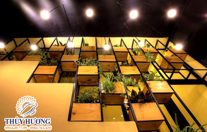 Đồ trang trí quán tại Vinh