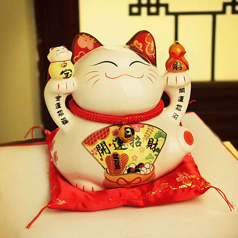 Mèo thần tài tại Vinh