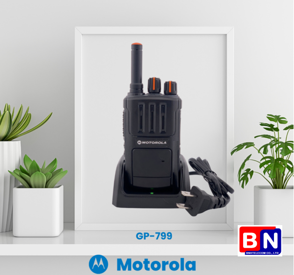 Bộ đàm Motorola GP-799.Nhỏ gọn, chắc chắn, có sạc Type C, liên lạc nhanh chóng cho Nhà hàng, Quán ăn