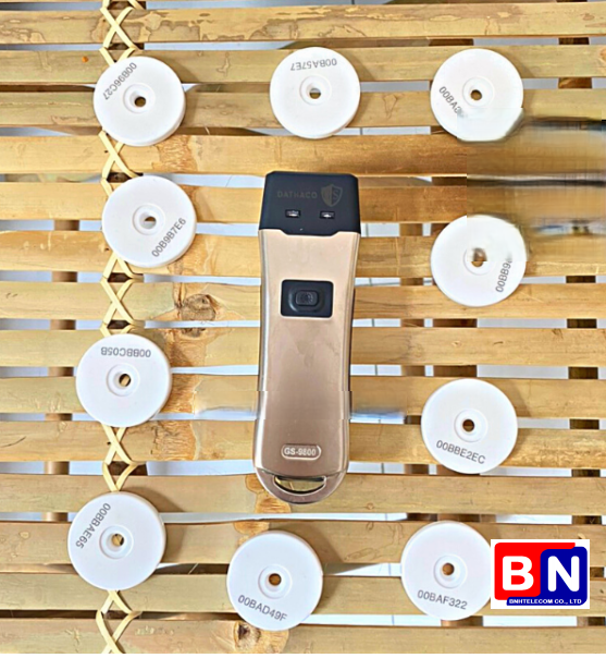 Máy tuần tra bảo vệ GS-9800 ( Tặng bao da + 15 chip từ)