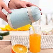 Dụng Cụ Vắt Cam Bằng Lúa Mạch