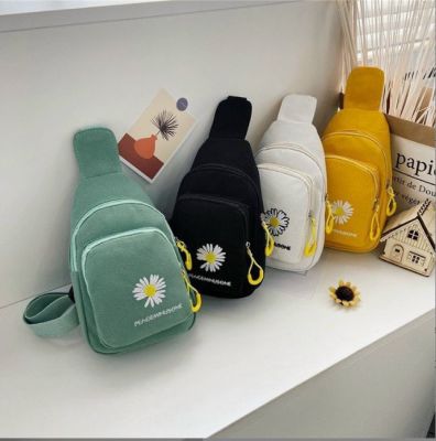 Túi Đeo Chéo Hoa Cúc