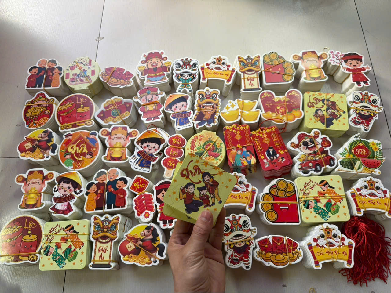 set-120-treo-tet-kem-day-treo (2)