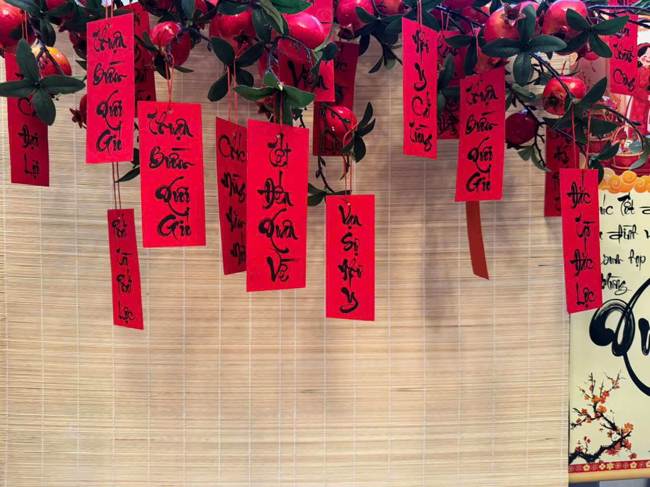 Set 100 Thẻ Treo Thư Pháp (5.5*13cm) –Kèm dây treo