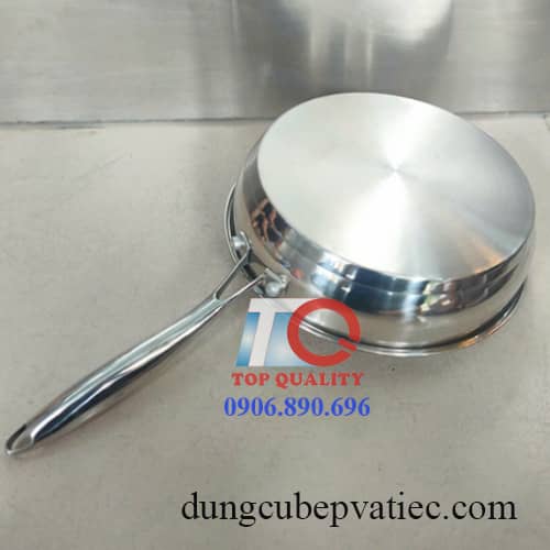 chao-inox-1-tay-cam-bep-tu-3-day-gia-re-hcm