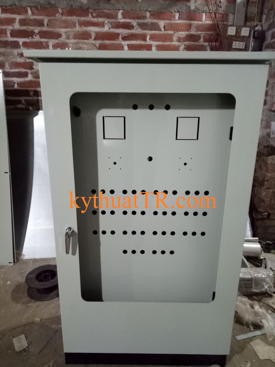 vỏ tủ điện điều khiển