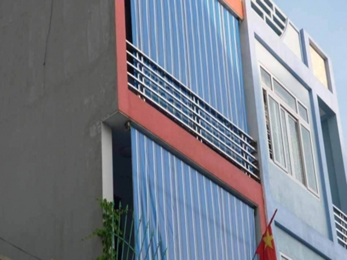 bạt cuốn hoà phát giá từ 150-350 tuỳ theo từng mẫu