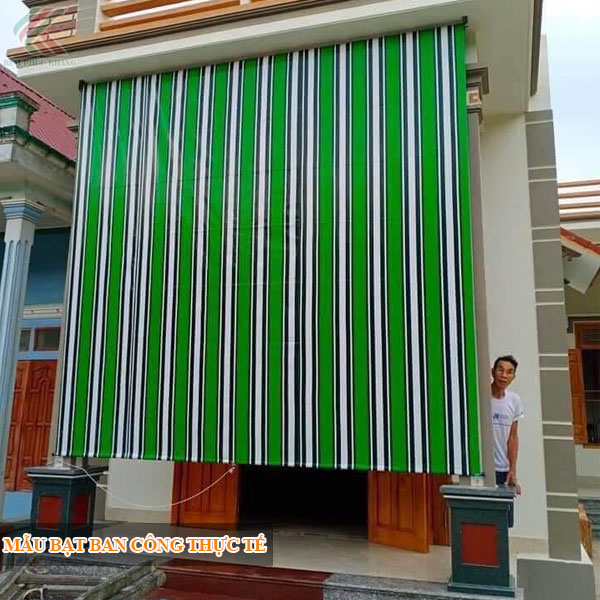 Bạt quay che nắng mưa ban công đẹp