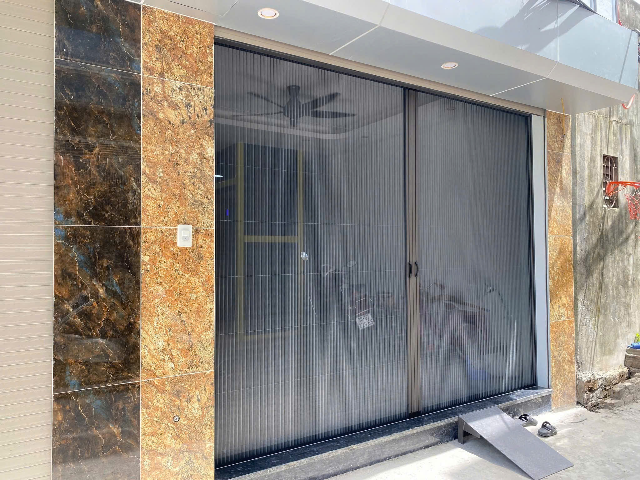 Cửa lưới xếp chống muỗi hoà phát