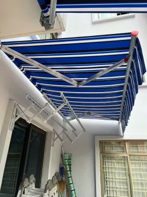 Bạt Mái Hiên Di Động