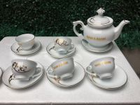 Ấm chén phú quý vẽ sen và kẻ chỉ vàng kim