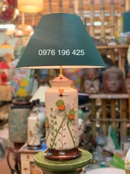 Đèn ngủ để bàn họa tiết hoa sen chuồn