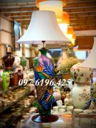 Đèn ngủ  gốm vẽ  hoa thiên điểu dáng trụ vai vuông