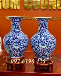 Lọ hoa dáng củ tỏi men lam vẽ hoa dây cao 50cm