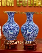 Lọ hoa dáng củ tỏi men lam vẽ hoa dây cao 50cm