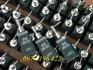Bình xịt dầu gội đầu , sữa tắm dáng hình thang  men bóng-Gốm sứ Bát Tràng