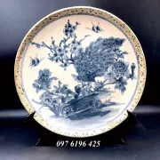 Tranh sứ men rạn bọc đồng vẽ công đào đường kính 30cm
