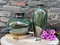 Lọ hoa Bát Tràng men hỏa biến màu xanh lục cao 21cm