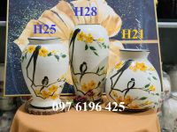 Lọ hoa bát tràng men mát vẽ mai vàng