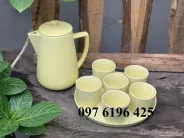 Bộ bình nước bằng sứ men mát màu vàng gốm sứ Bát Tràng