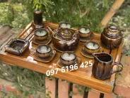 Bộ ấm pha trà gốm Bát Tràng men hỏa biến màu hổ phách hoa trong lòng chén