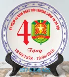 Đĩa sứ in logo kỷ niệm của ngành công an