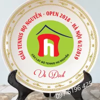 Đĩa sứ viền hạc in logo gốm sứ Bát Tràng