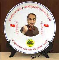 Đĩa sứ in ảnh đại tướng Võ Nguyên Giáp đường kính 22cm