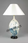 Đèn ngủ để bàn bằng gốm men rạn vẽ sen
