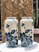 Lọ hoa bằng gốm sứ men rạn dáng trụ vẽ sen cao 32cm