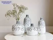 Lọ hoa trang trí nội thất màu trắng dáng đầm vẽ giọt nước