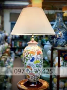 Đèn ngủ để bàn bằng gốm sứ dáng bầu vẽ hoa cúc dây