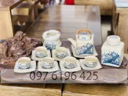 Bộ trà men rạn dáng vuông vẽ hoa sen kèm phụ kiện