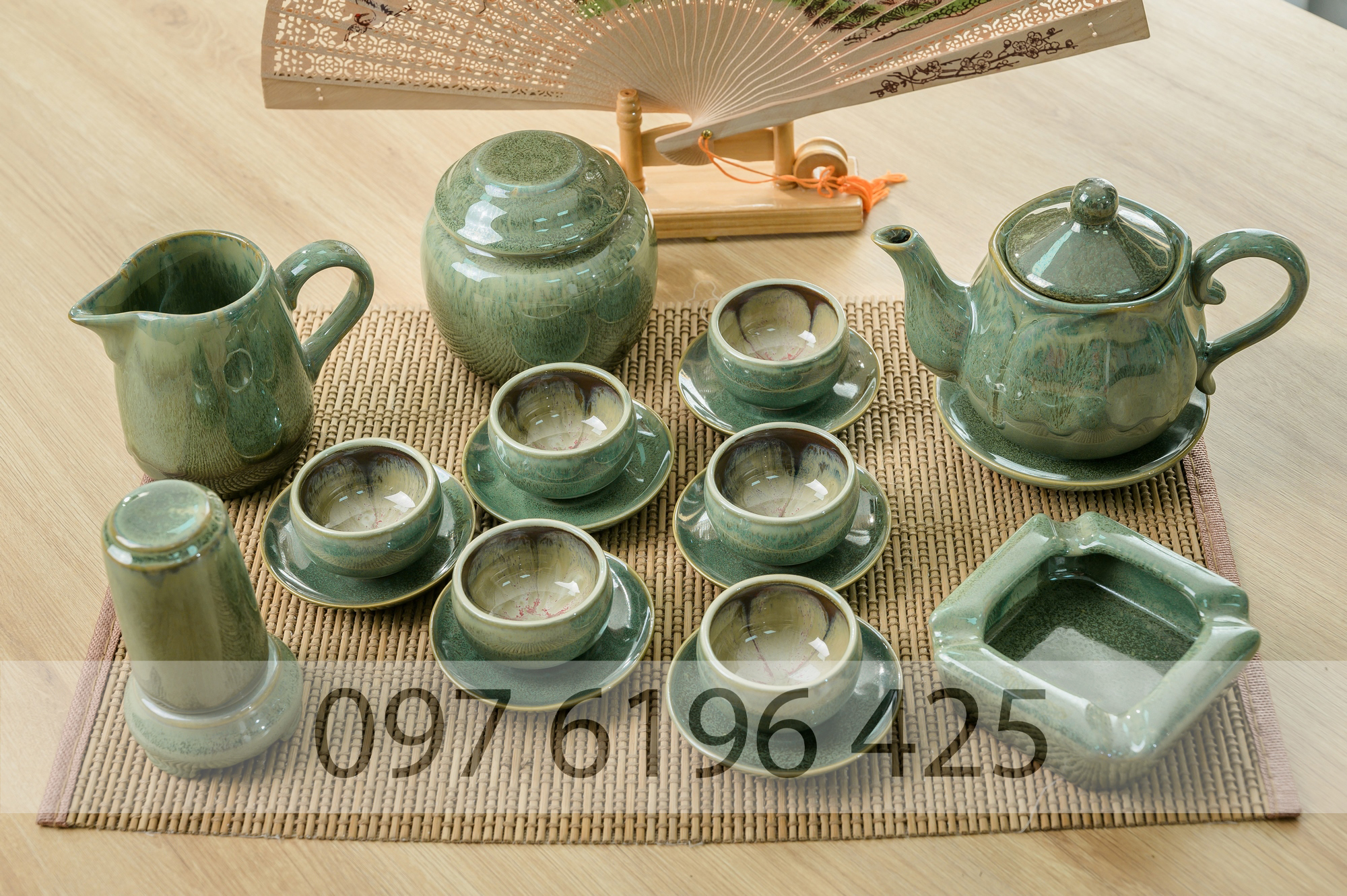 Bộ ấm trà Bát Tràng men hỏa biến xanh ngọc hoa trong lòng chén kèm phụ kiện
