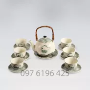 Bộ ấm chén Bát Tràng vẽ cá quai mây