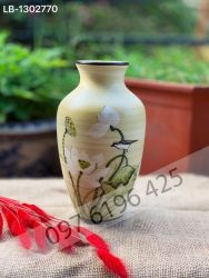 Lọ hoa gốm sứ Bát Tràng vẽ sen trắng cao 27cm