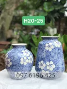 Lọ hoa để bàn bằng gốm sứ nền xanh hoa trắng gốm sứ Bát Tràng
