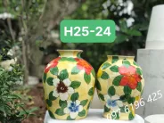 Lọ hoa bằng gốm sứ vẽ hoa dâm bụt