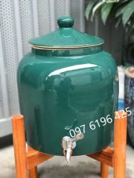 Bình đựng nước bằng gốm sứ có vòi dáng tròn