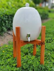 Bình đựng nước bằng sứ dáng quả dưa kèm giá gỗ